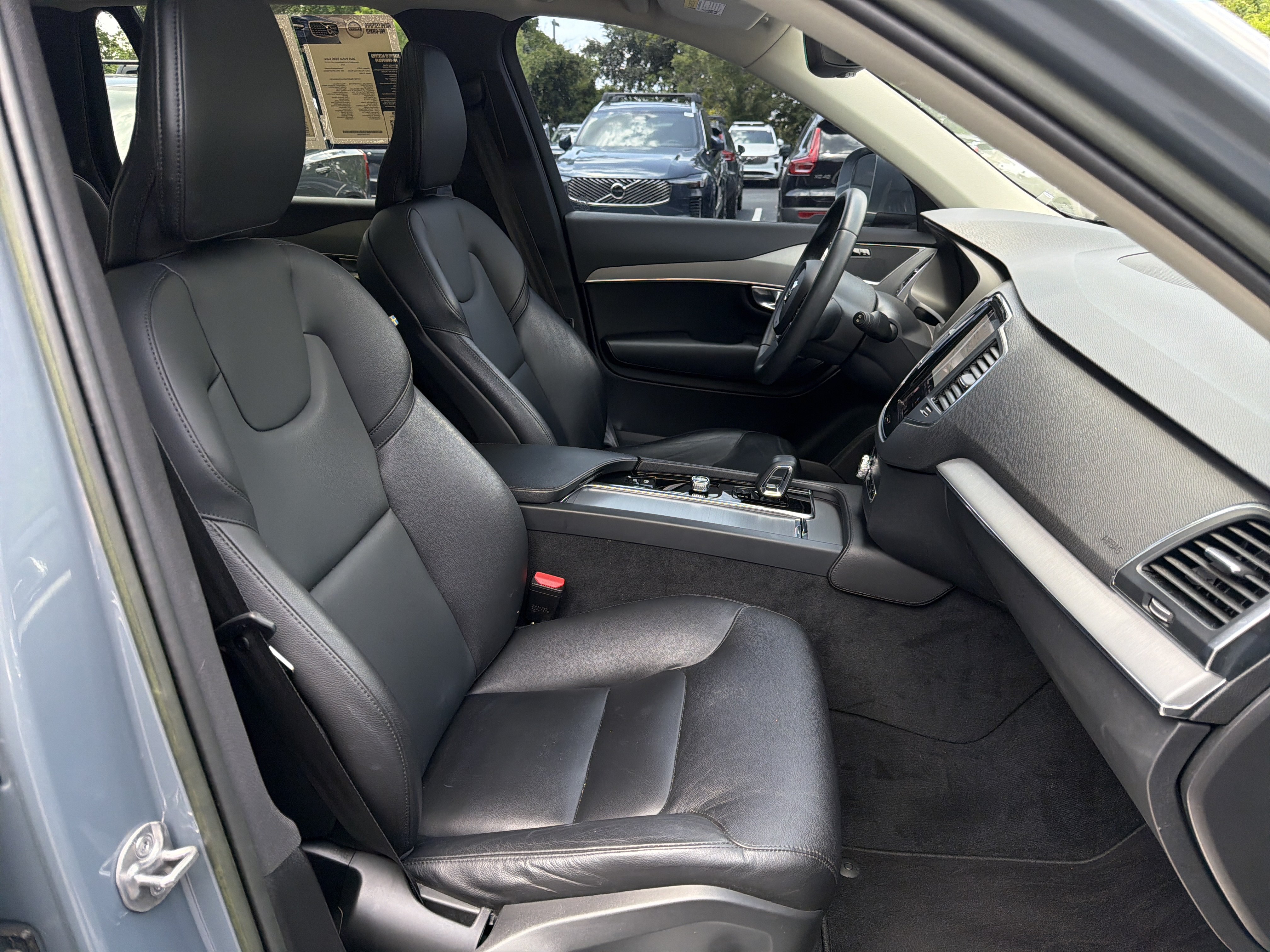 Used 2023 Volvo XC90 B5 Core AWD/4WD image 35