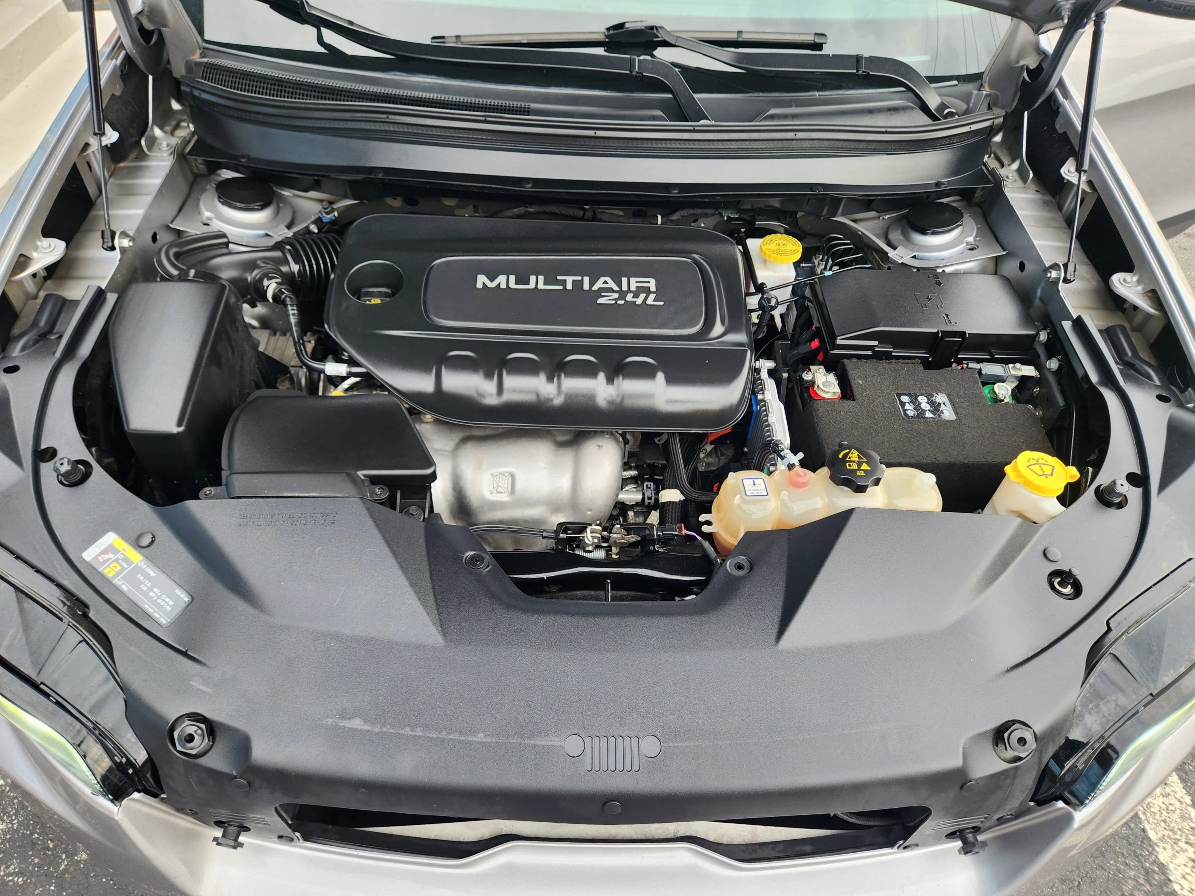 Used 2019 Jeep Cherokee Limited image 97