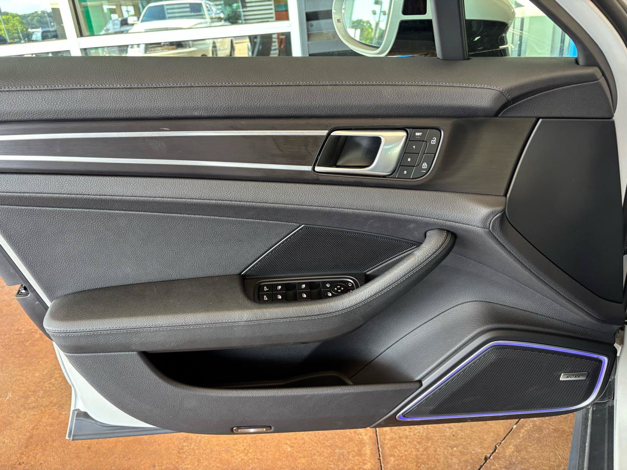 Used 2023 Porsche Panamera Platinum Edition RWD image 19