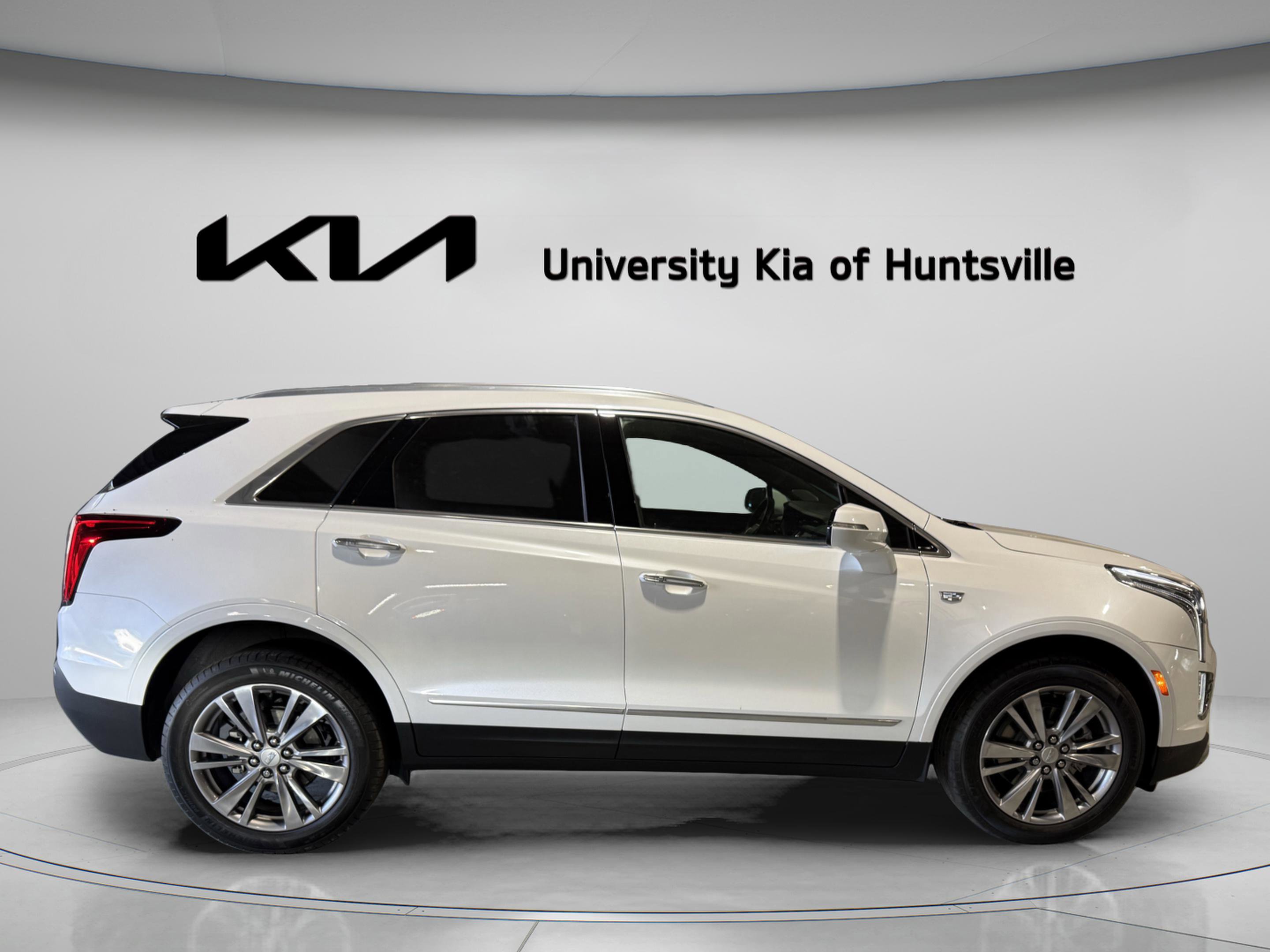 Used 2024 Cadillac XT5 Premium Luxury image 9