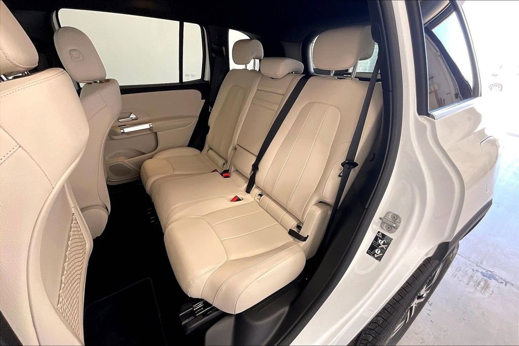 Used 2026 Mercedes-Benz GLB 250 image 19