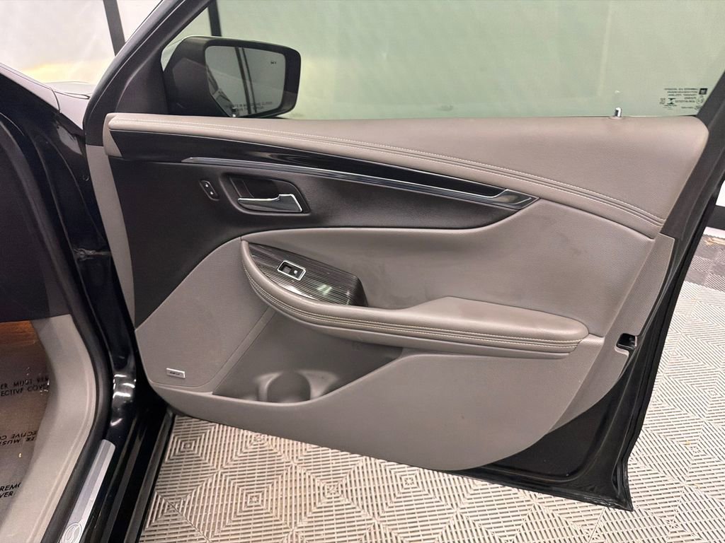 Used 2018 Chevrolet Impala Premier FWD image 15