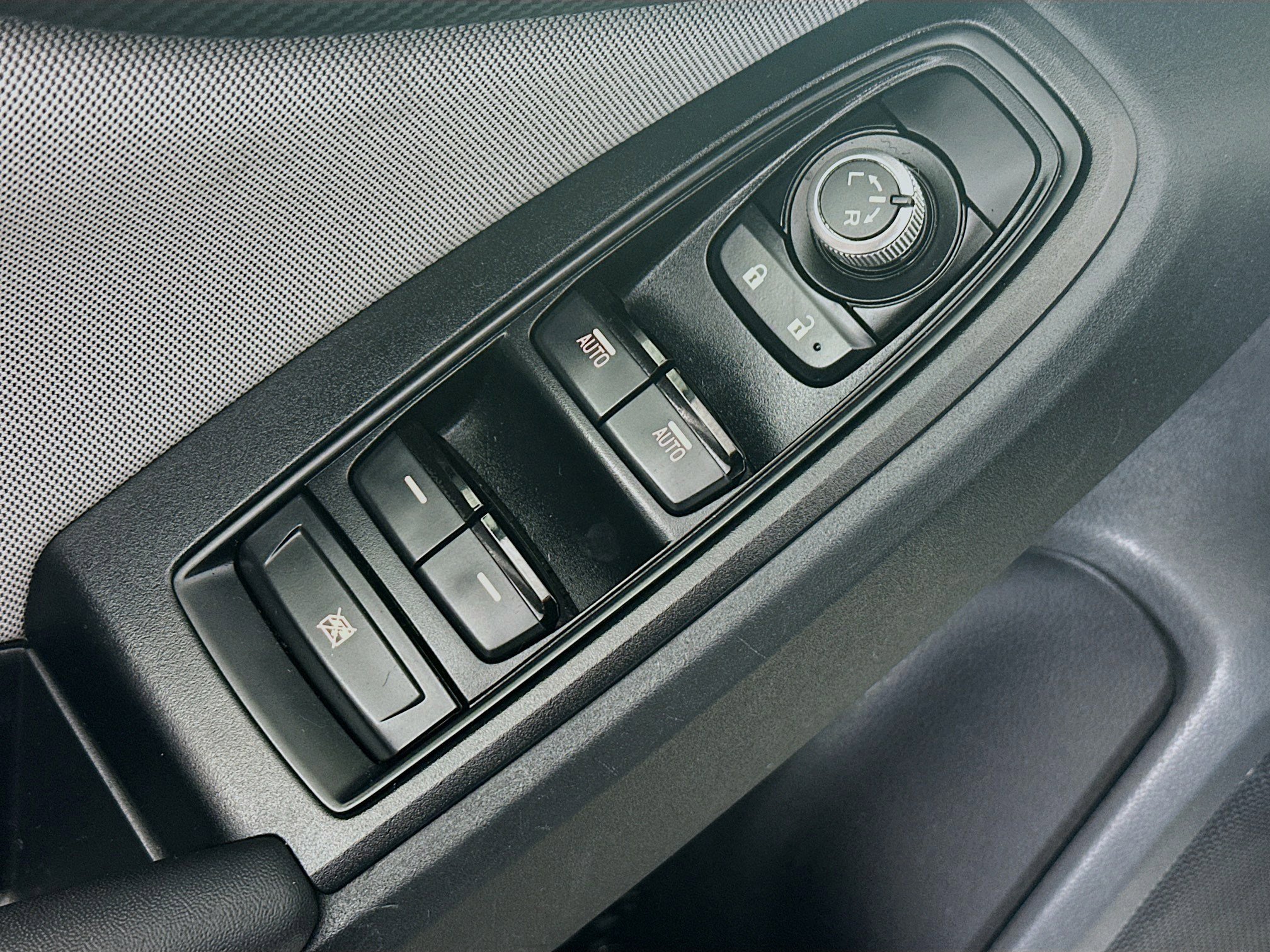 Used 2021 Subaru Crosstrek 2.0i Premium w/ Moonroof Package image 15