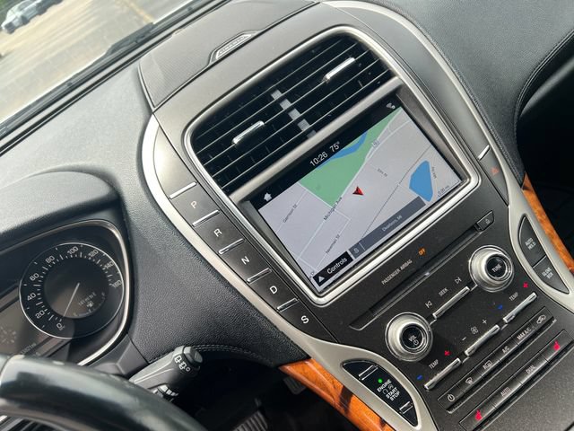 Used 2016 Lincoln MKX Select w/ Select Plus Package FWD image 25