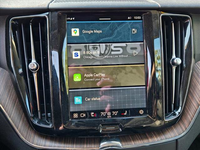 Used 2022 Volvo XC60 B5 Momentum image 11