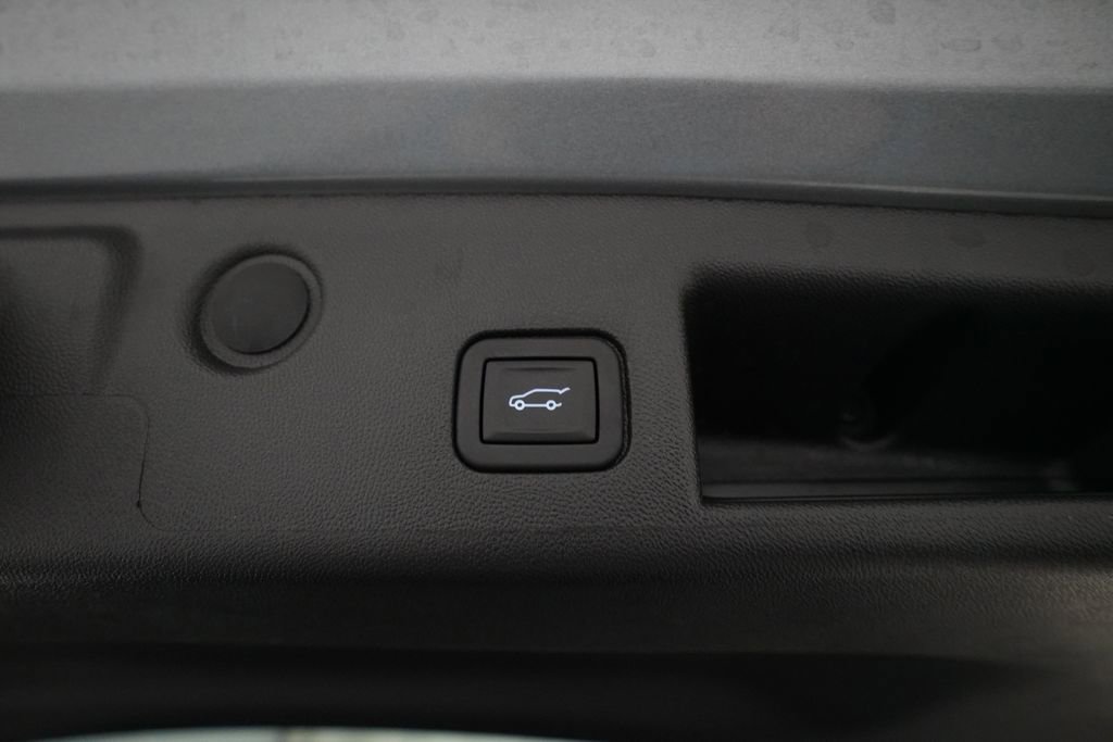 Used 2024 Chevrolet Equinox LT AWD/4WD image 15