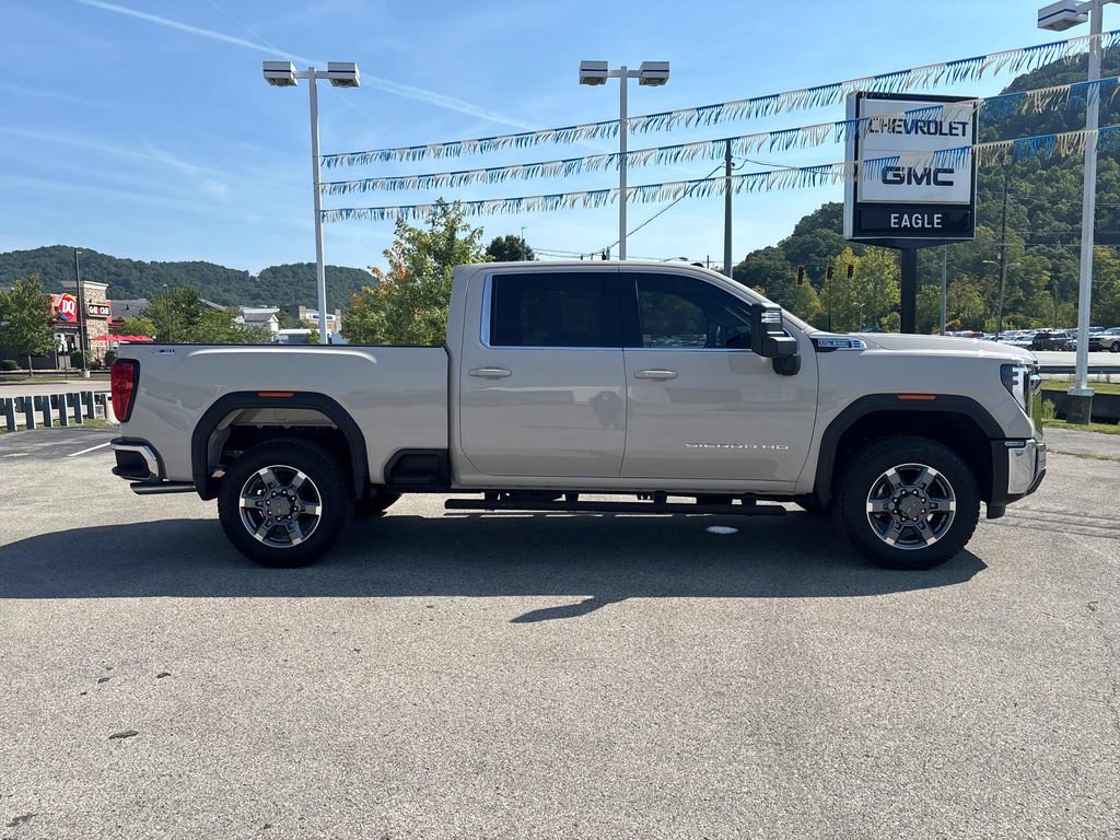 Used 2026 GMC Sierra 2500 SLE AWD/4WD image 6