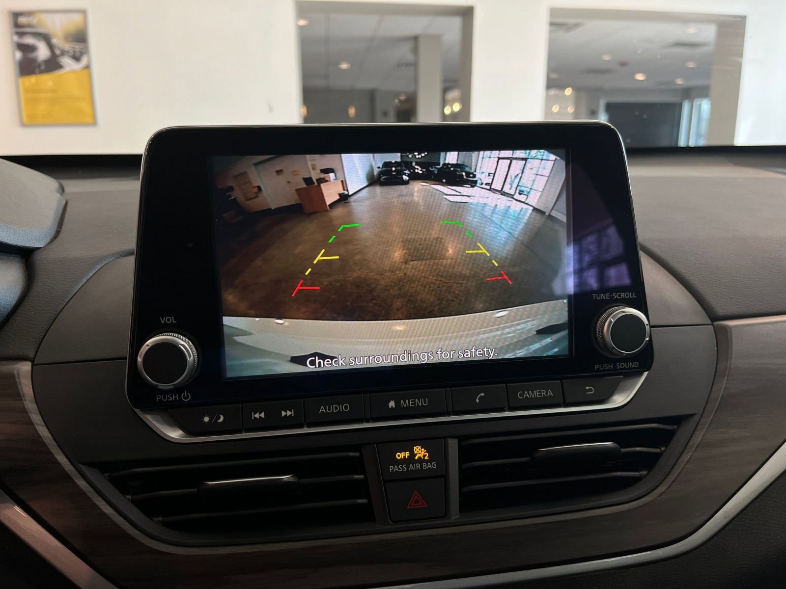 Used 2025 Nissan Altima 2.5 SV image 23