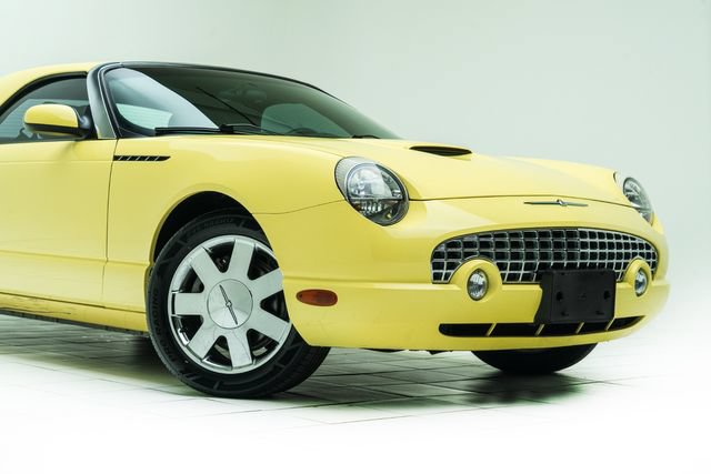 Used 2002 Ford Thunderbird RWD image 4