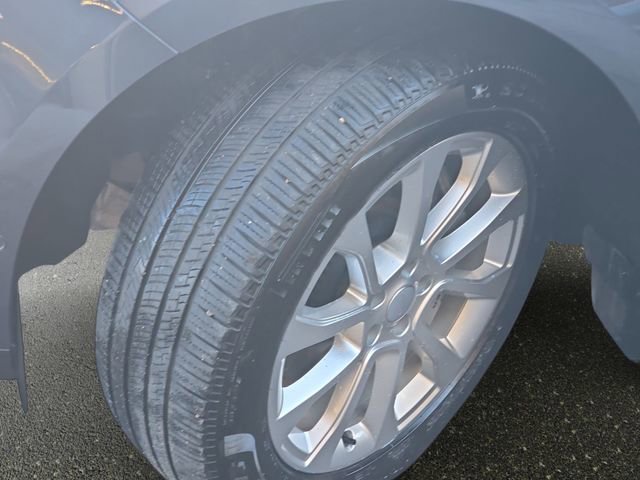 Used 2025 Land Rover Range Rover Sport image 34