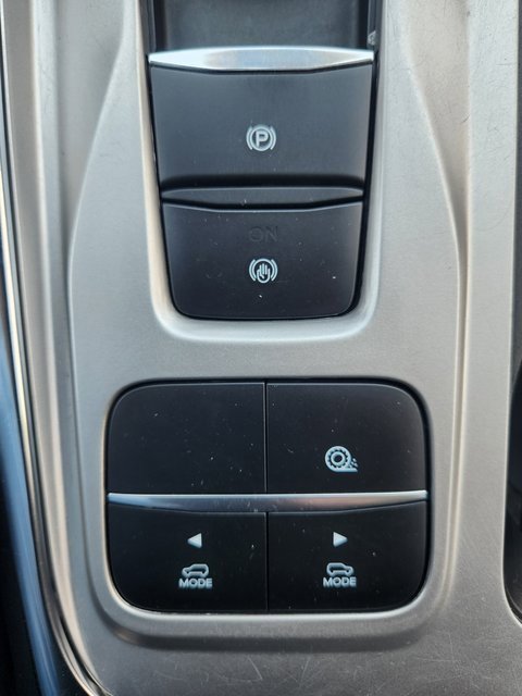 Used 2022 Ford Explorer XLT w/ Equipment Group 202A image 30