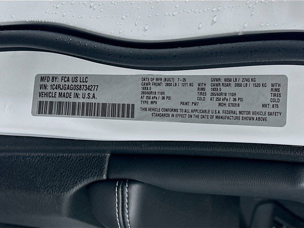 New 2025 Jeep Grand Cherokee Laredo X w/ Luxury Tech Group I RWD image 18