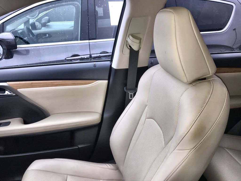 Used 2022 Lexus RX 350L FWD w/ Premium Package image 23