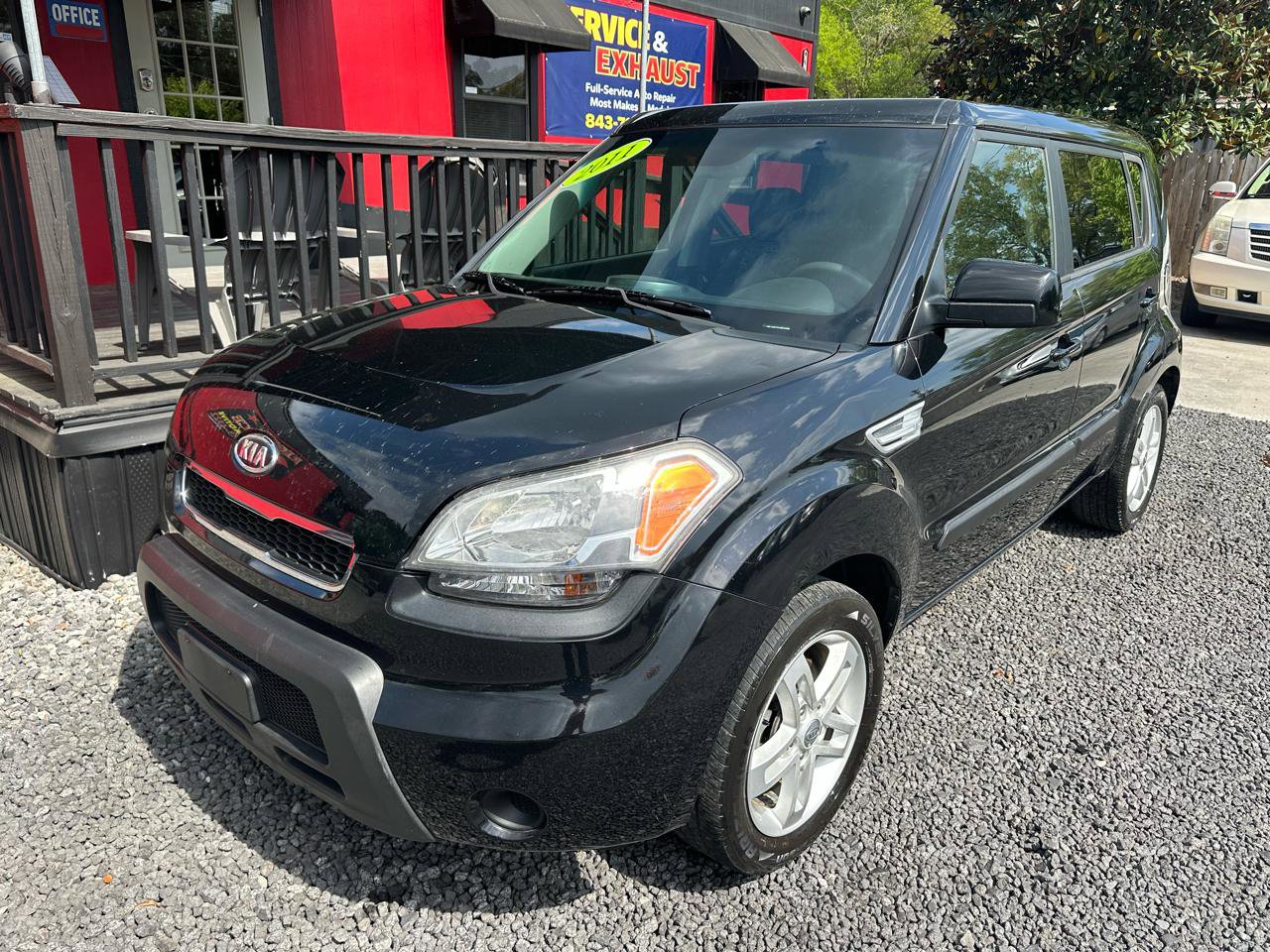 Used 2011 Kia Soul + w/ Audio Pkg FWD image 2
