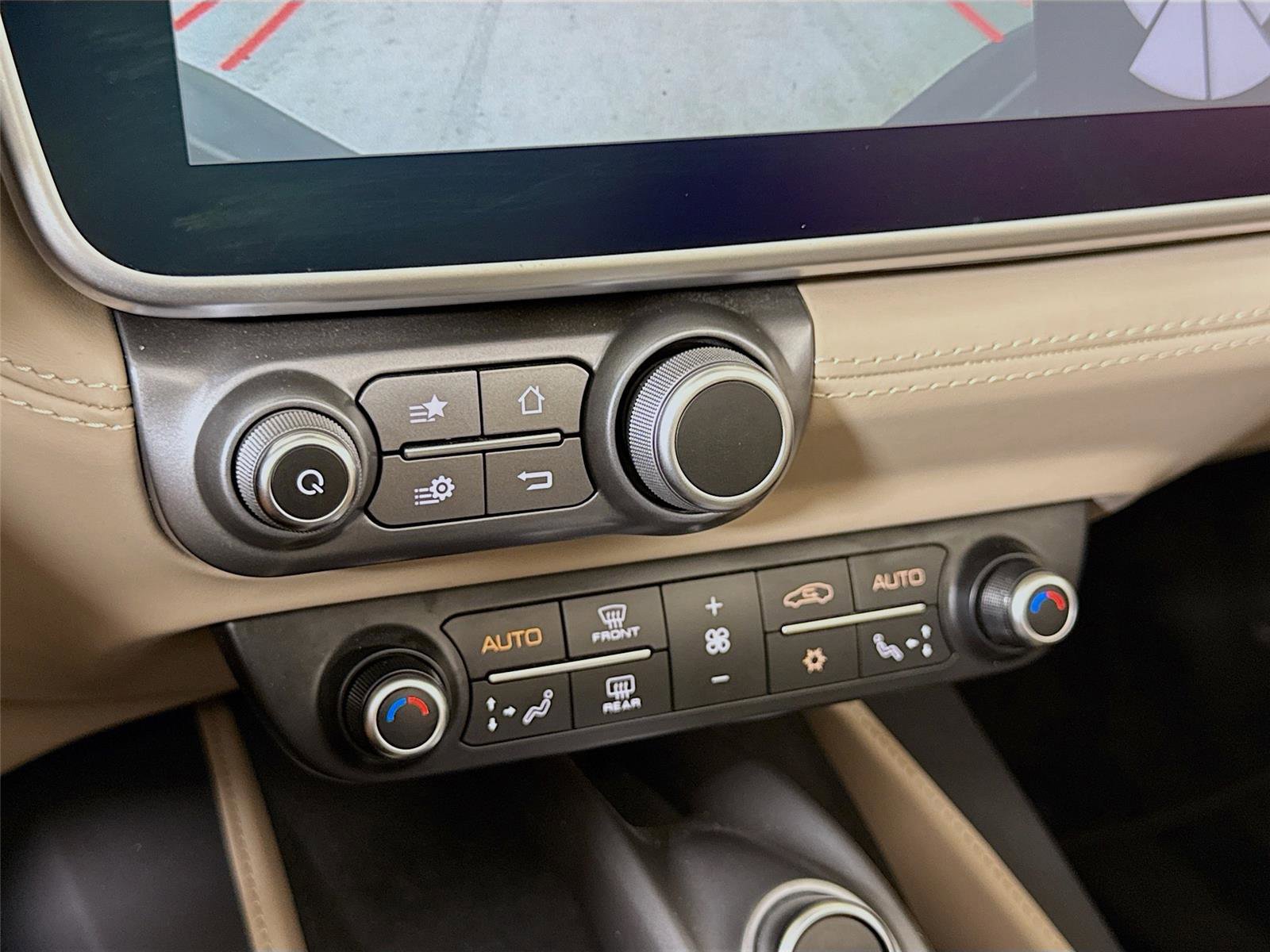 Used 2020 Ferrari Portofino image 21