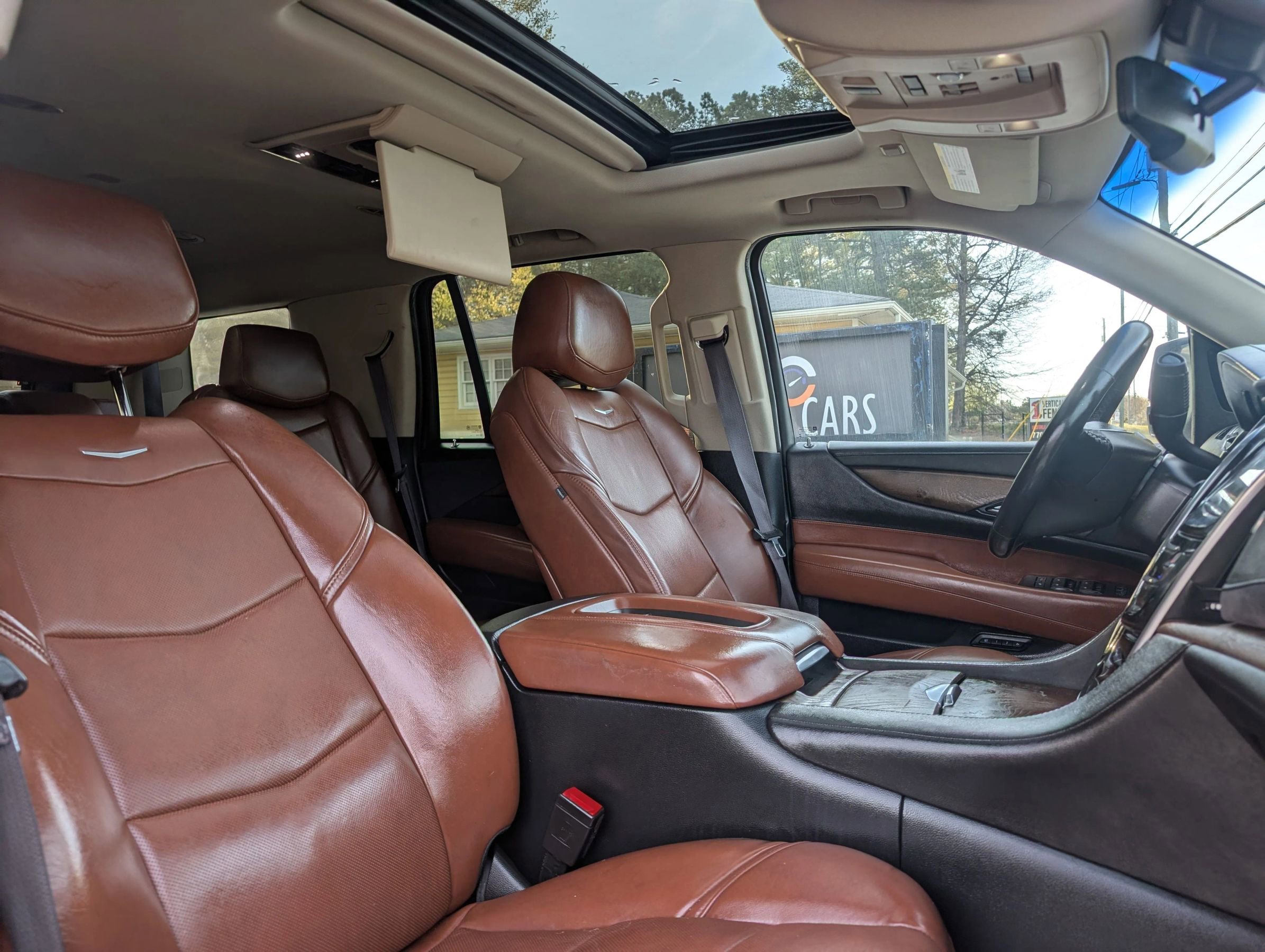 Used 2016 Cadillac Escalade Luxury image 49