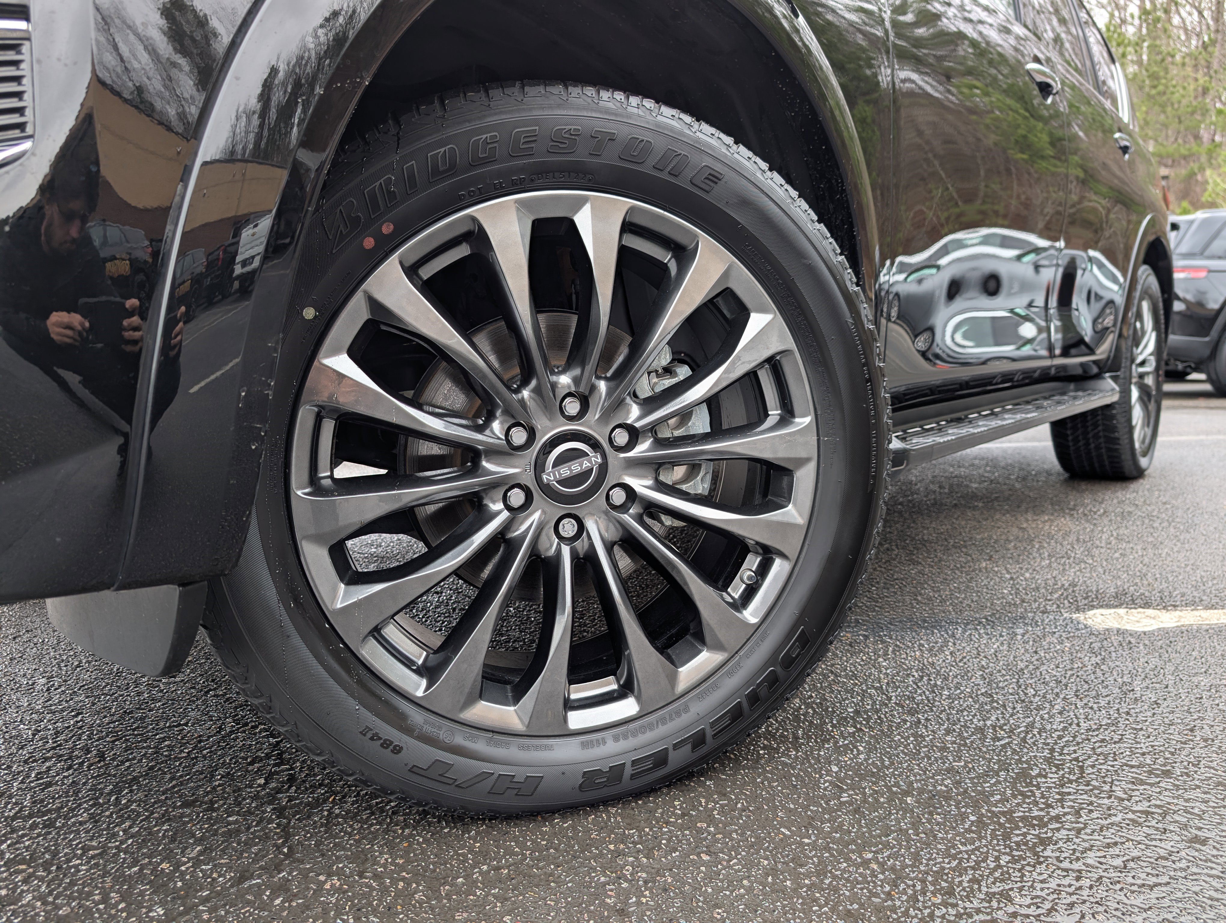 Used 2023 Nissan Armada Platinum w/ Captain's Chairs Package image 37