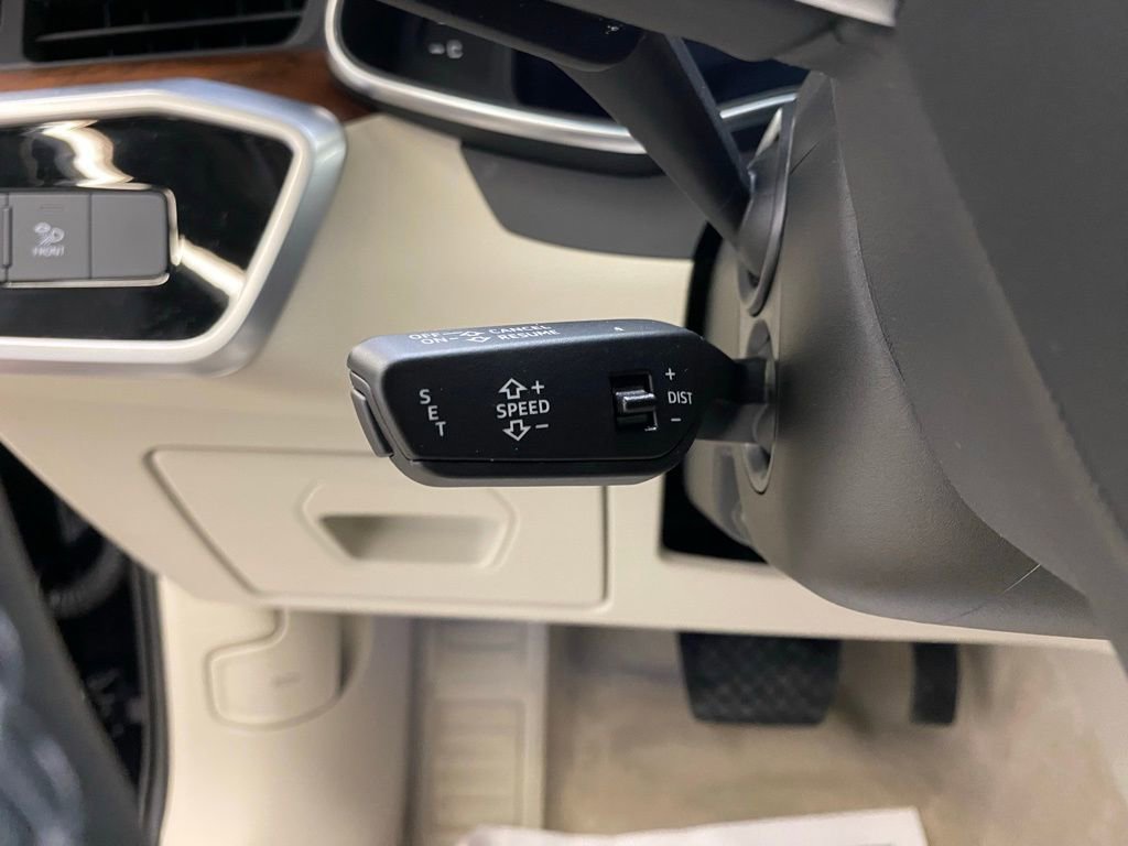 Used 2023 Audi A6 Premium Plus w/ Premium Plus Package image 31