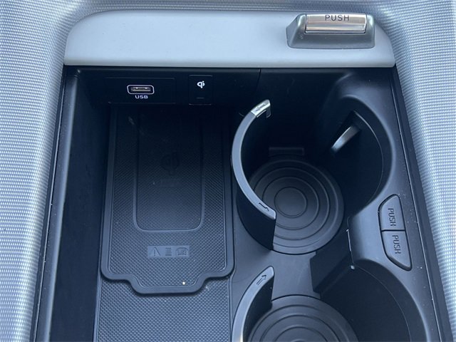 Used 2025 Hyundai Palisade Calligraphy image 18