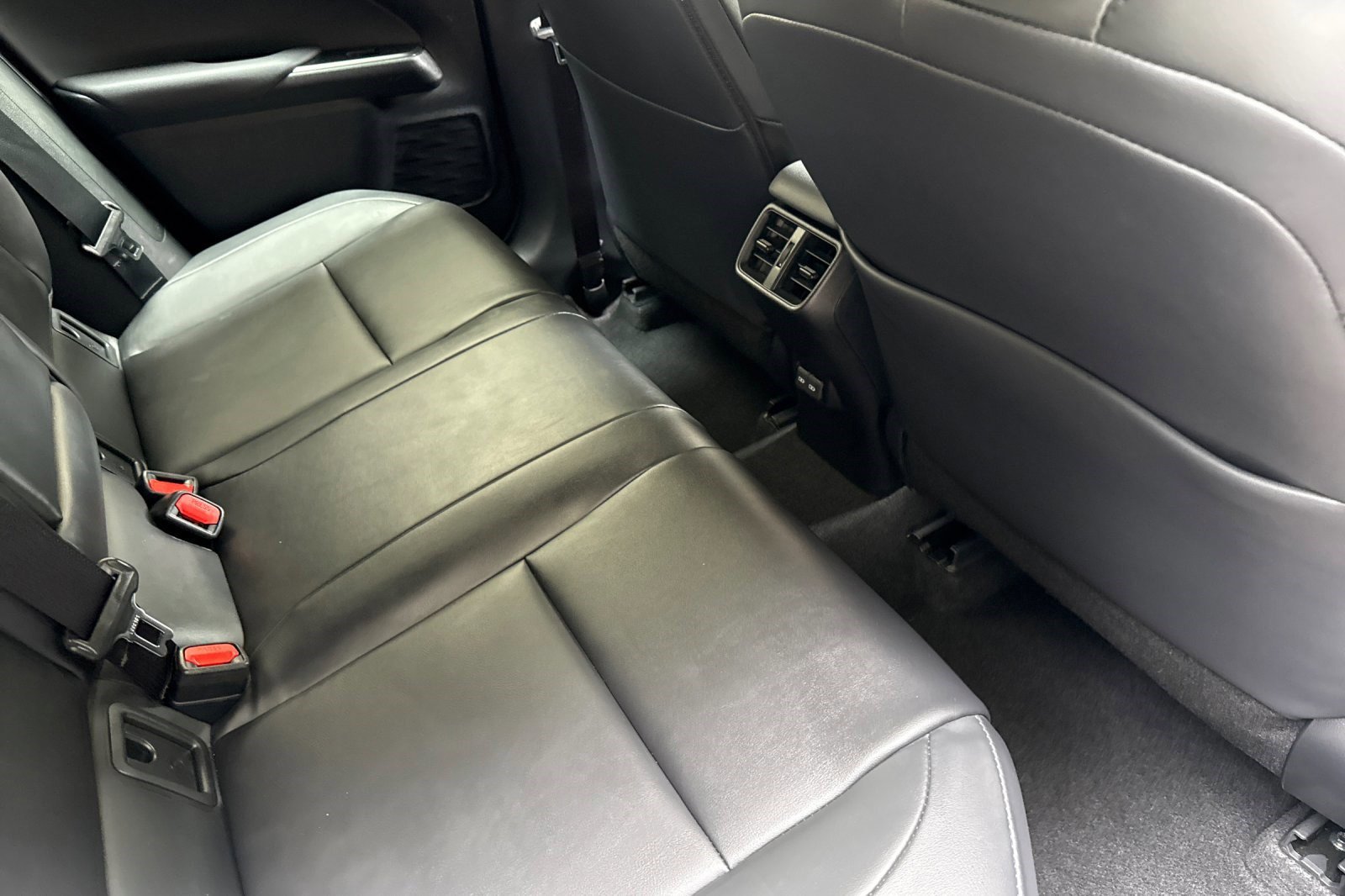 Certified 2025 Lexus UX 300h FWD w/ Accessory Package (Z2) image 30