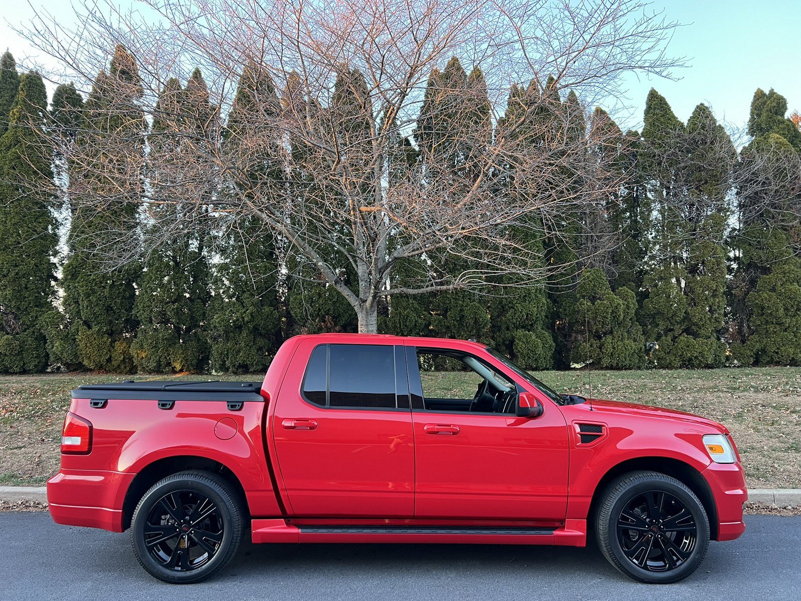 Used 2008 Ford Explorer Sport Trac Adrenalin image 55