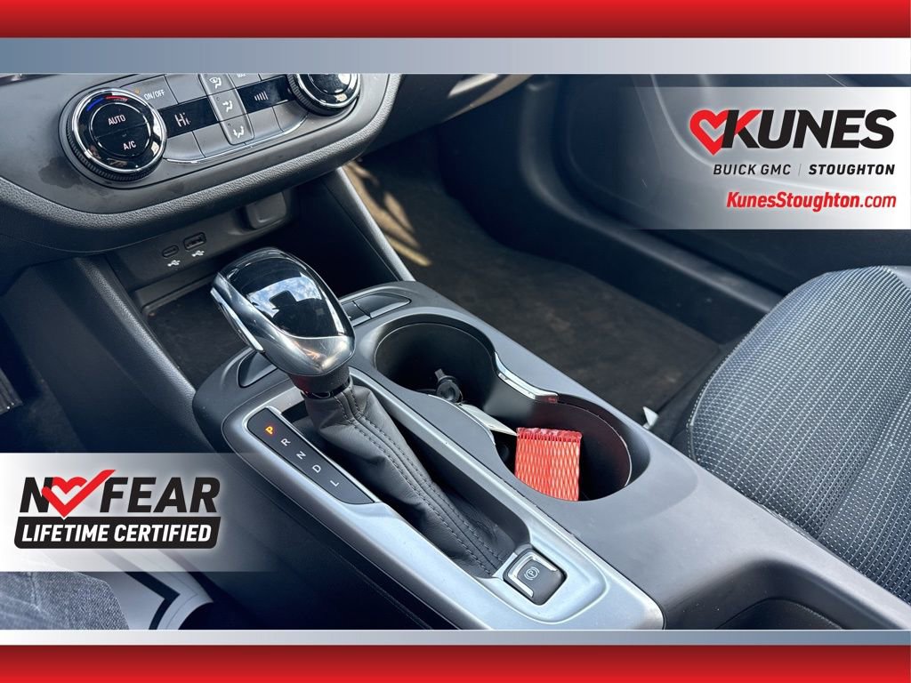 Used 2024 Buick Envista Preferred w/ Advanced Safety Package image 32