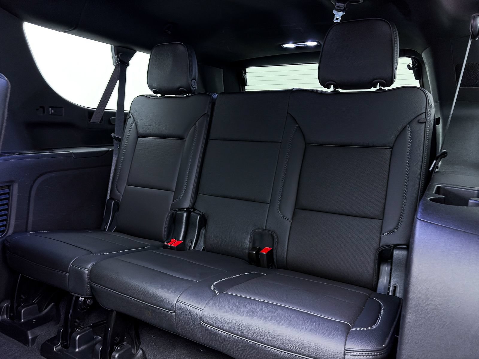 Used 2023 GMC Yukon XL Denali AWD/4WD image 39