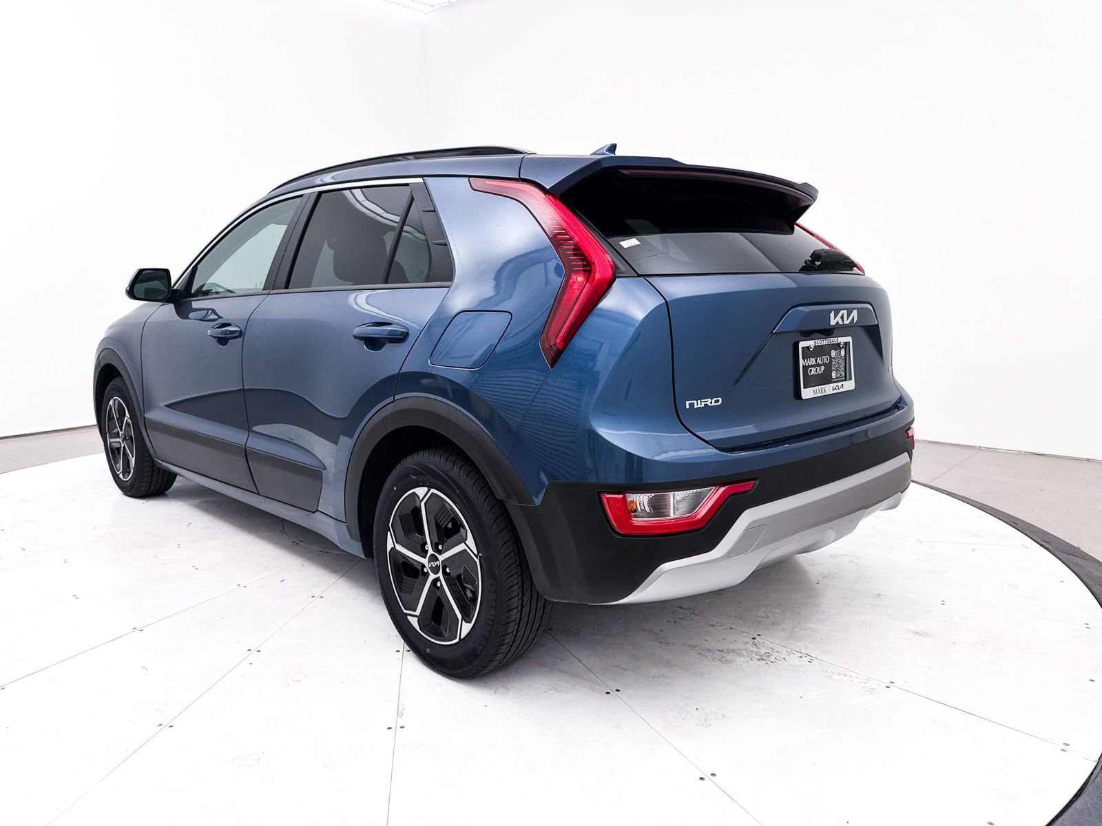 Certified 2024 Kia Niro EX Touring image 15