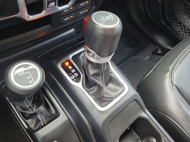 Used 2018 Jeep Wrangler Unlimited Sahara image 36