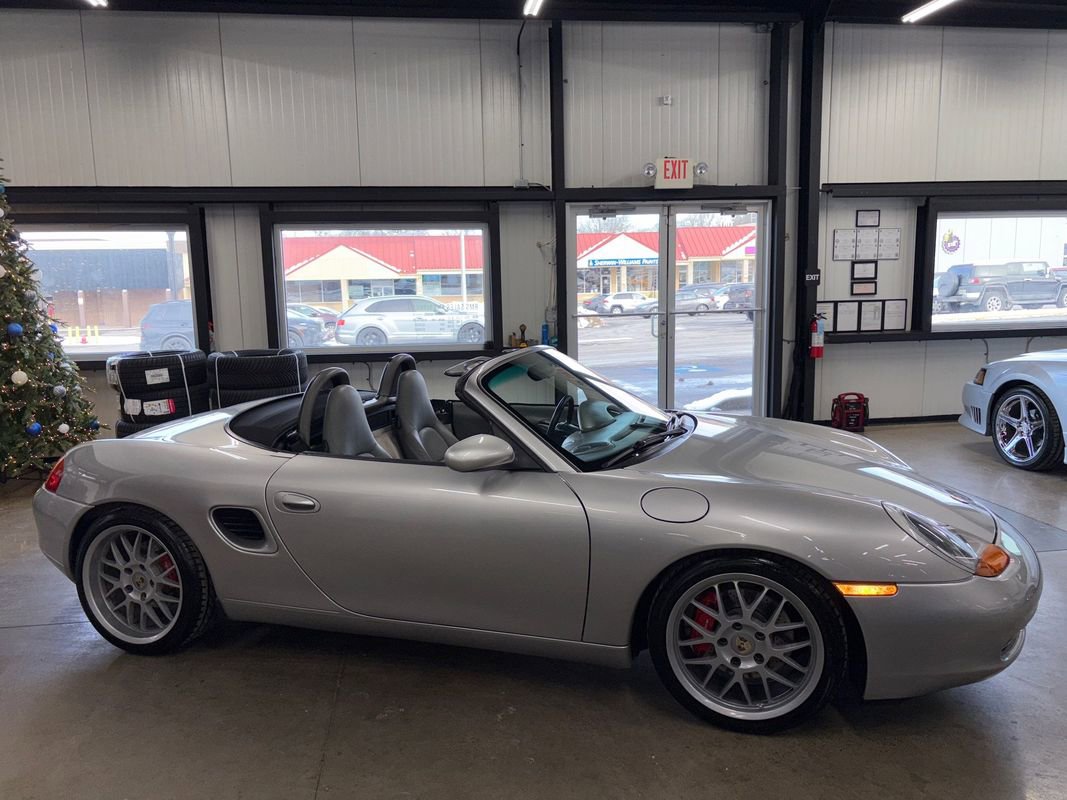 Used 2000 Porsche Boxster S image 19