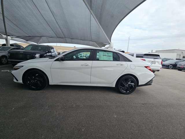 New 2026 Hyundai Elantra SEL FWD image 9