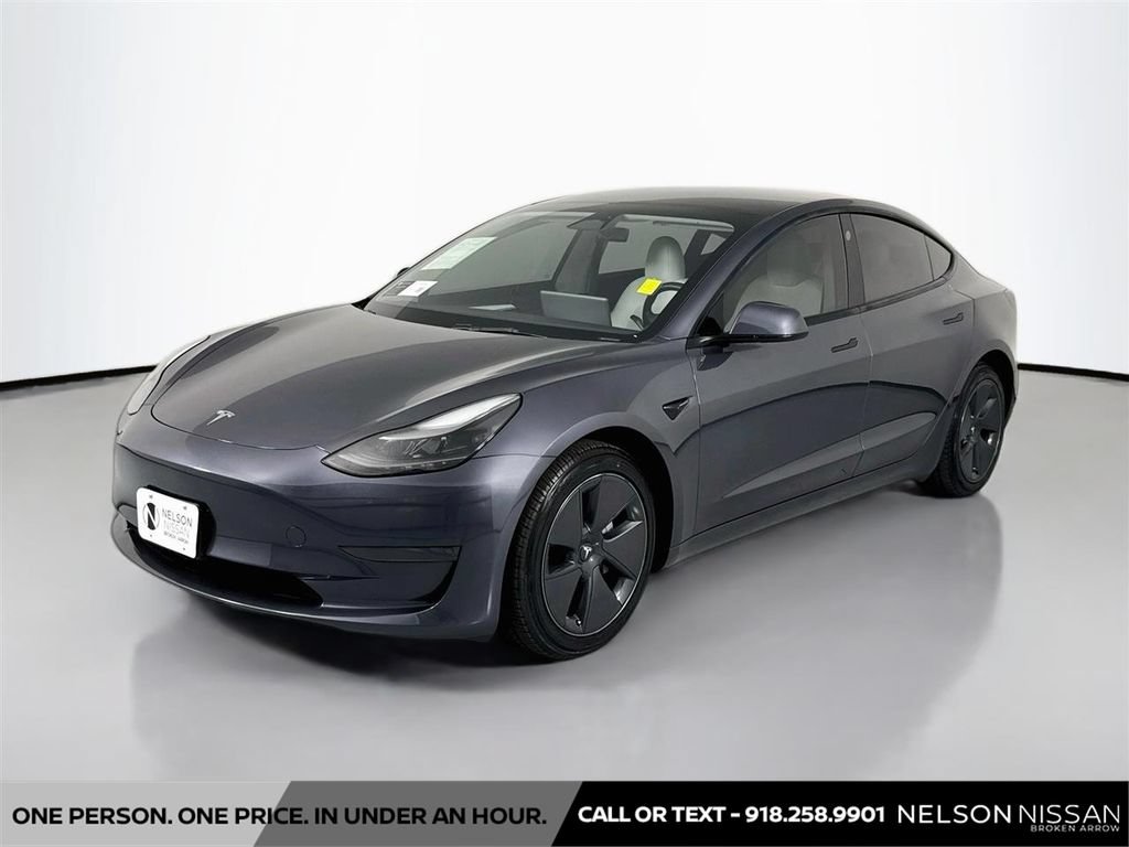 Used 2023 Tesla Model 3 Standard Range RWD video 1