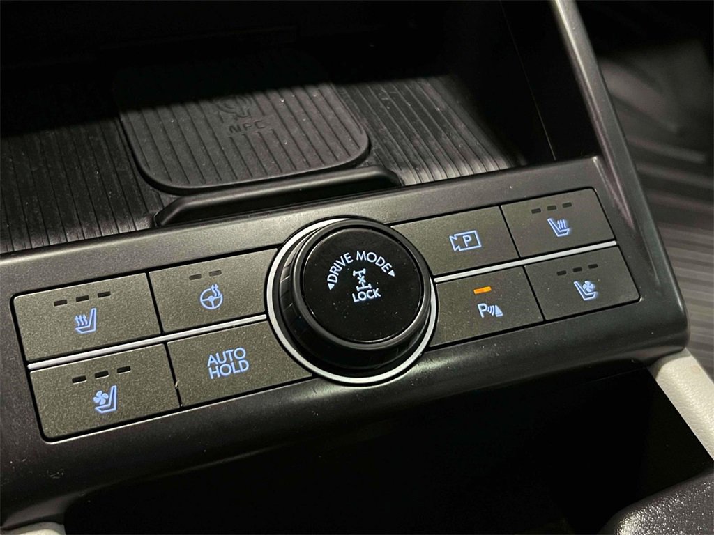 Used 2025 Hyundai Kona Limited image 34