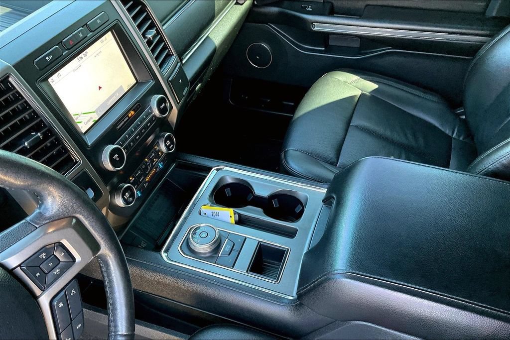 Used 2020 Ford Expedition XLT w/ Equipment Group 202A RWD image 9