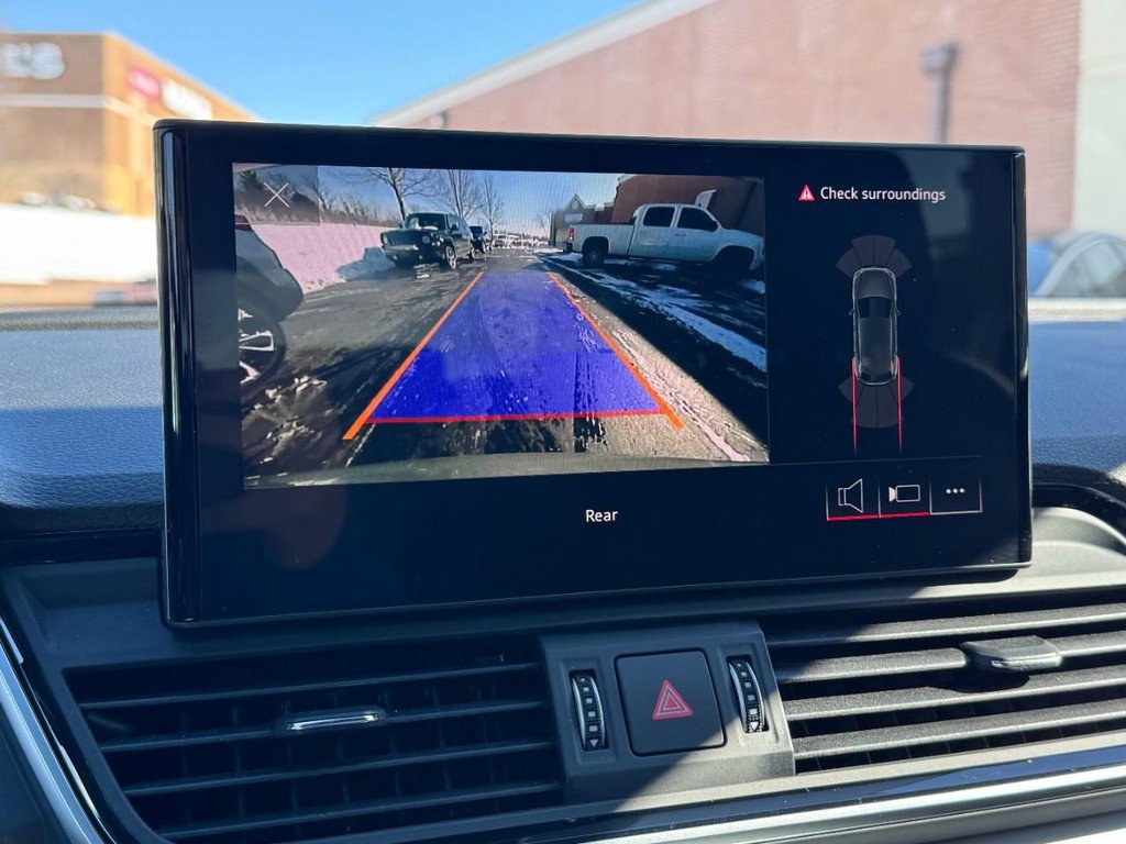 Used 2025 Audi Q5 2.0T Premium w/ Convenience Plus Package image 21