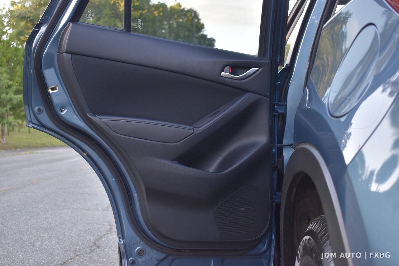 Used 2015 MAZDA CX-5 Touring w/ Bose/Moonroof Package FWD image 10