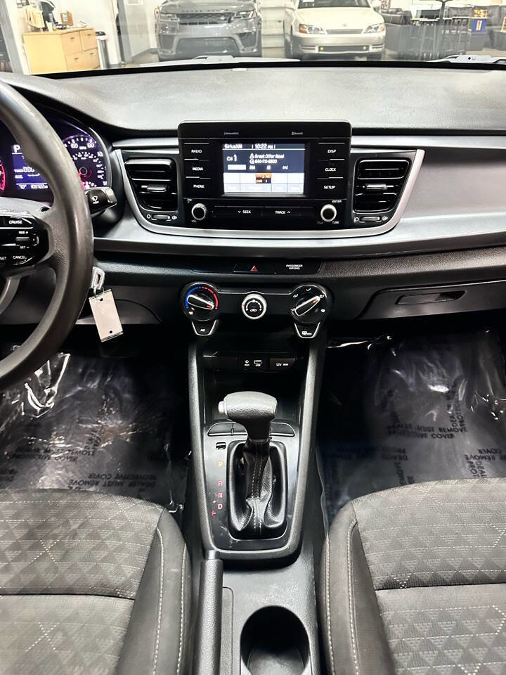 Used 2019 Kia Rio S image 24