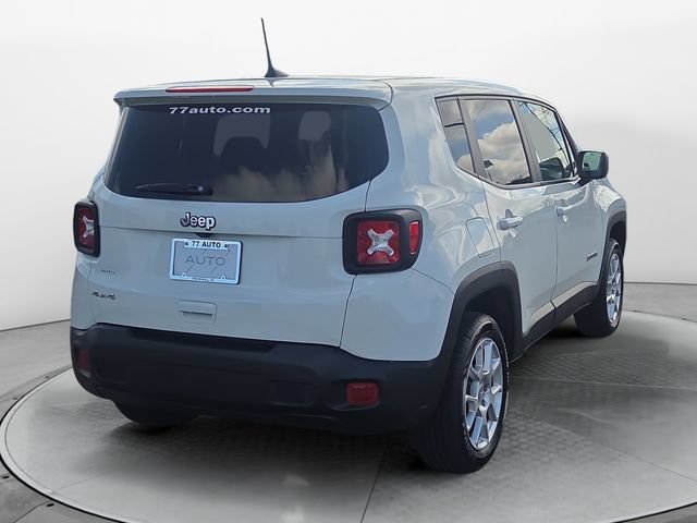 Used 2023 Jeep Renegade Latitude AWD/4WD image 5