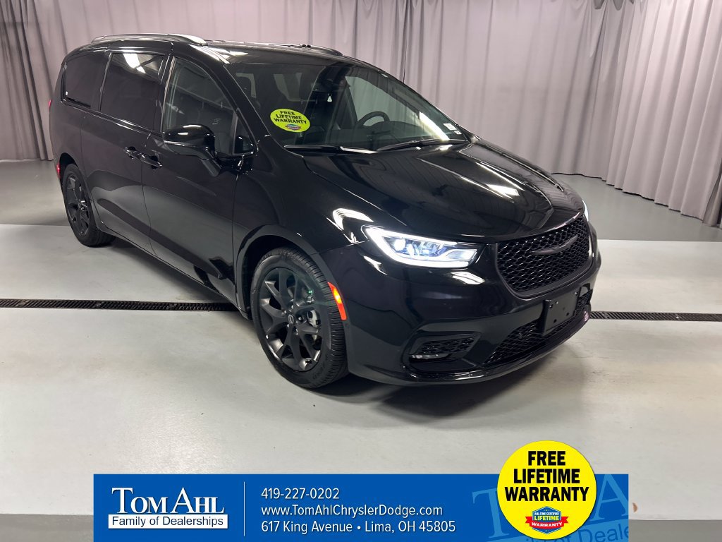 Used 2026 Chrysler Pacifica Select w/ S Appearance Package FWD 360° Tour