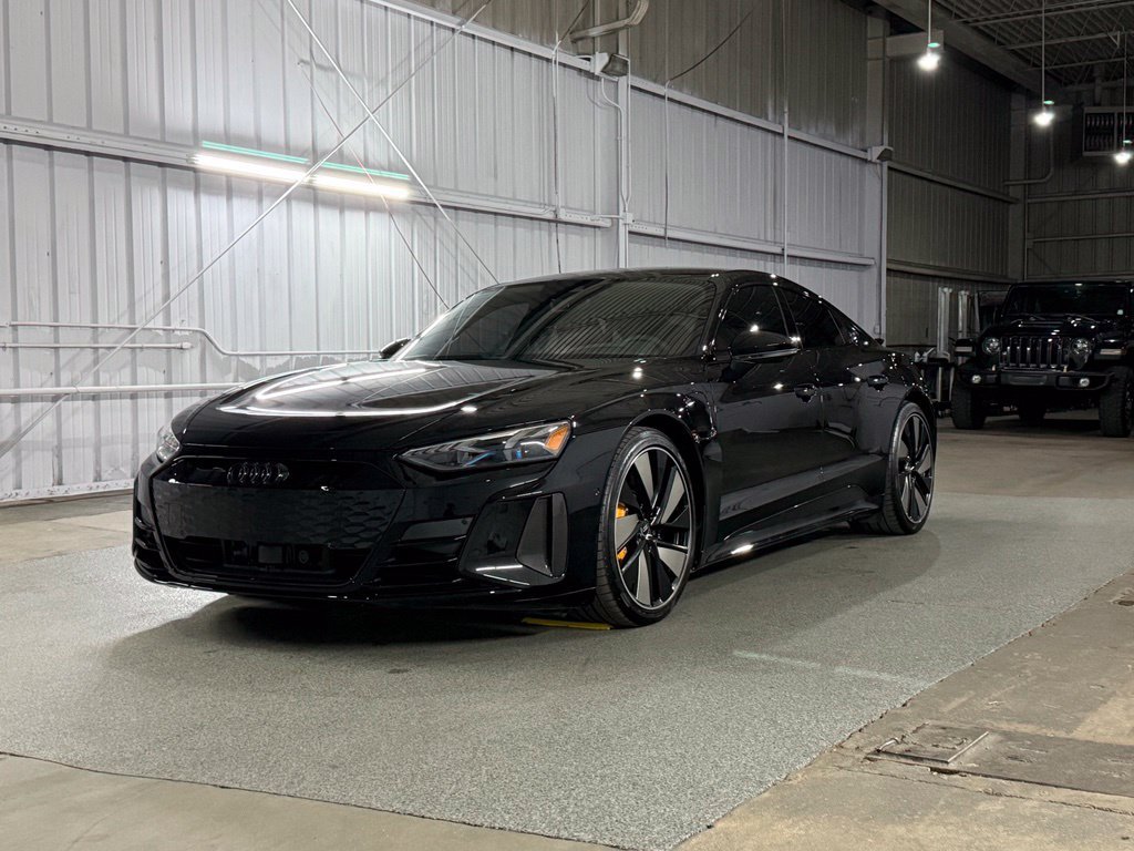 Used 2022 Audi RS e-tron GT w/ Carbon Performance Package AWD/4WD image 1