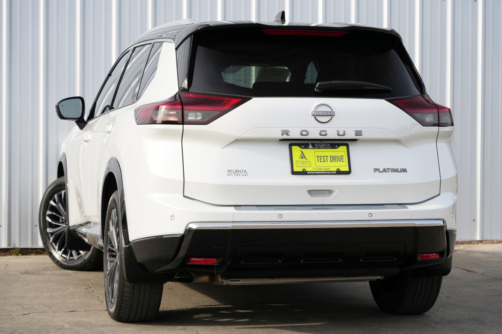 Used 2024 Nissan Rogue Platinum w/ Platinum Premium Package FWD image 5