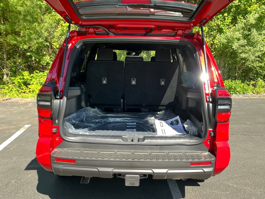 New 2026 Toyota 4Runner SR5 AWD/4WD image 23