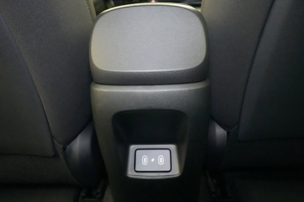 New 2026 Hyundai Elantra Sport image 16