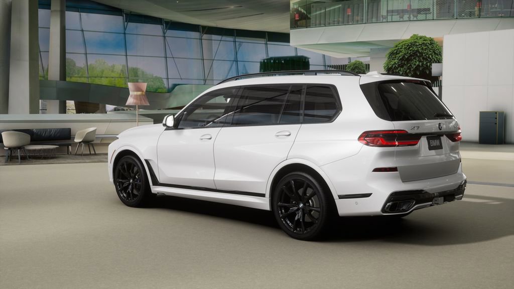 New 2026 BMW X7 xDrive40i image 2