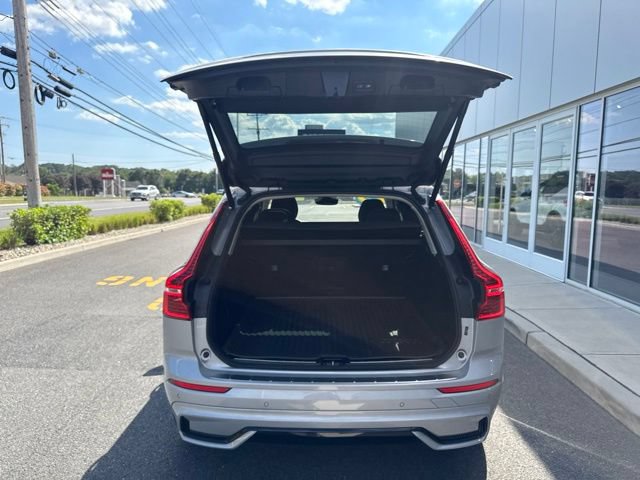Used 2023 Volvo XC60 B5 Plus w/ Climate Package AWD/4WD image 11