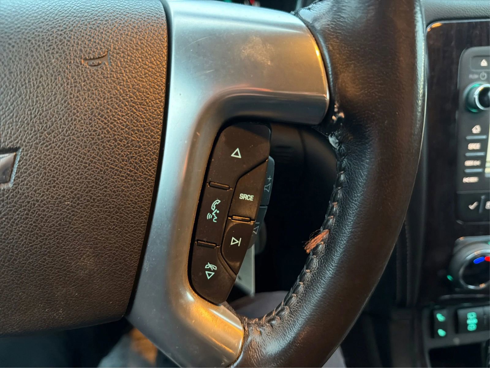 Used 2017 Chevrolet Traverse LT image 33