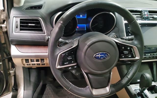 Used 2018 Subaru Outback 2.5i Limited AWD/4WD image 16