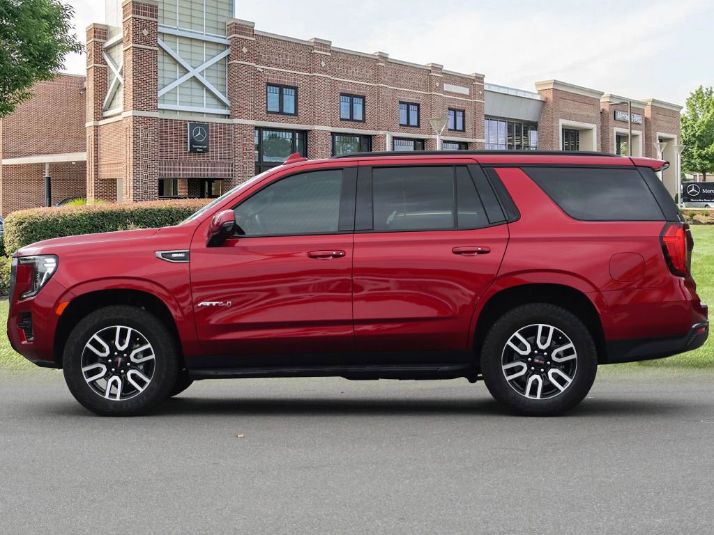 Used 2024 GMC Yukon AT4 w/ Technology Package image 8