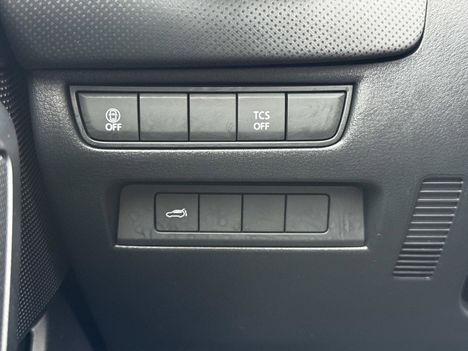 Used 2023 MAZDA CX-50 2.5 S w/ Preferred Plus Pkg image 13