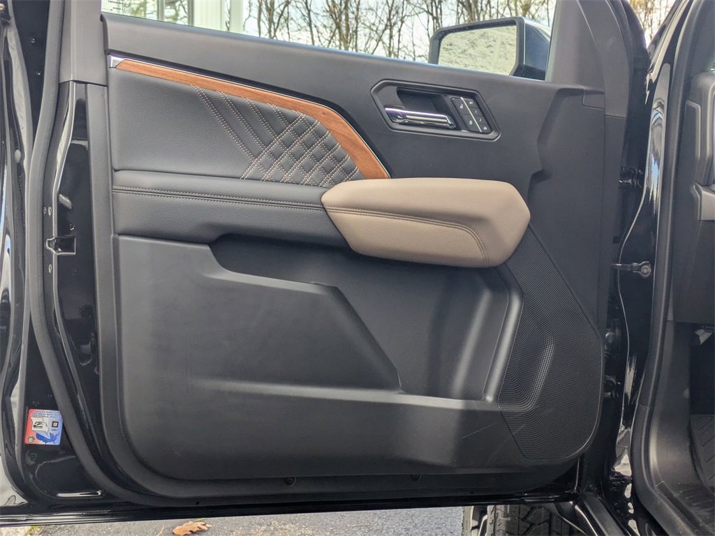 New 2026 GMC Canyon Denali image 11